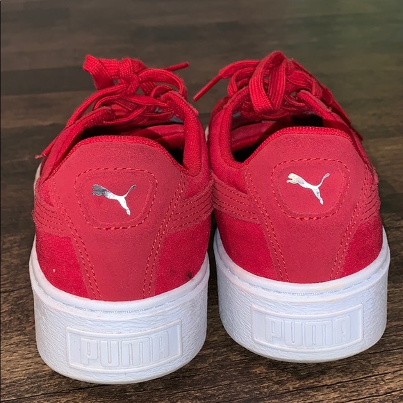 Barley used, red texture puma sneakers - Picture 4 of 5